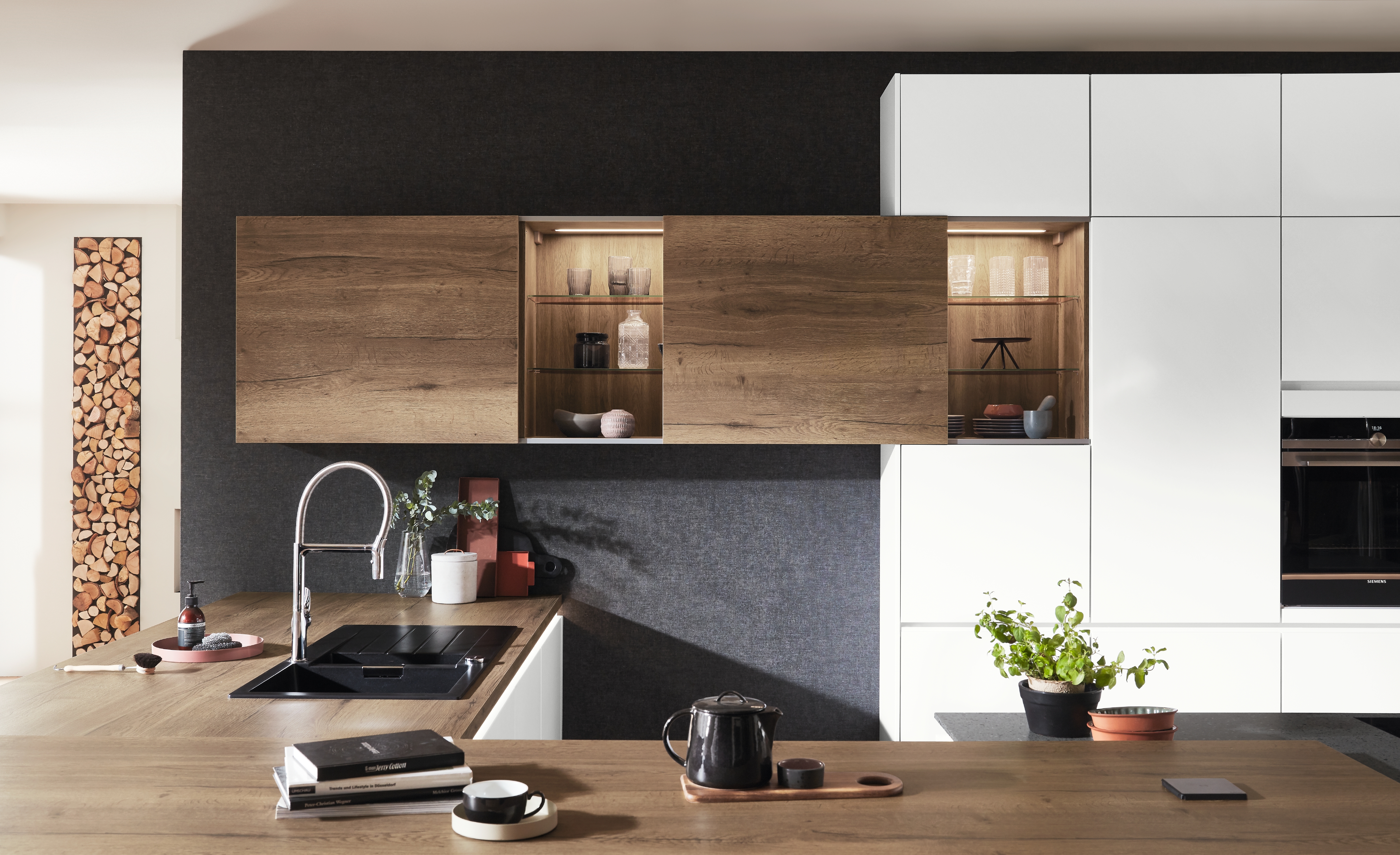 Modern Kitchen Cabinet Elegance